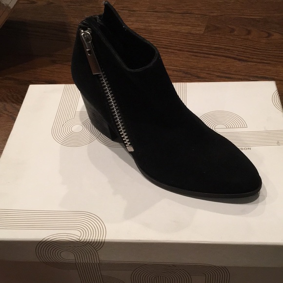 High heels - Picture 1 of 7